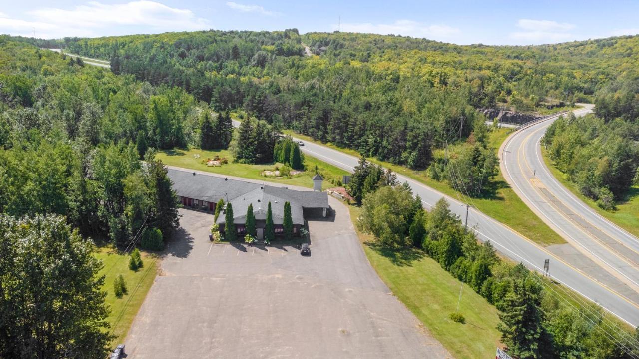 Auberge Pique Nique Shawinigan Exterior photo